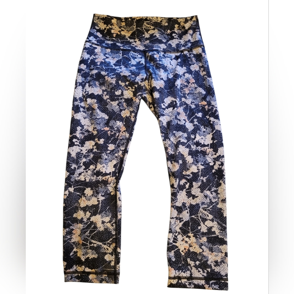 Lululemon Wunder Under Hi-Rise cropped leggings in the "Spring Bloom